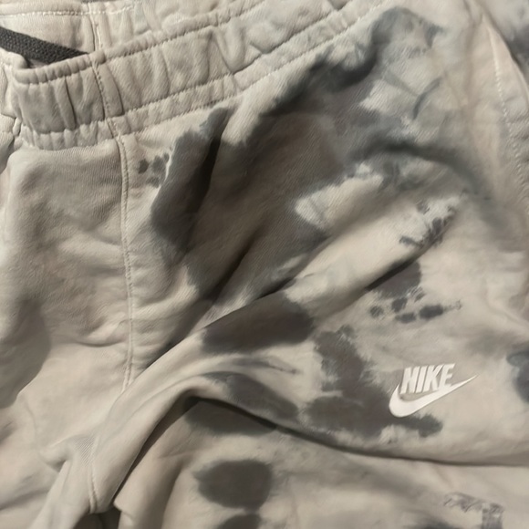 Nike jumpsuit - Picture 3 of 3